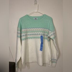 525 Women’s Sweater Size L